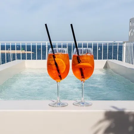 Xilhotel Szálloda 4*