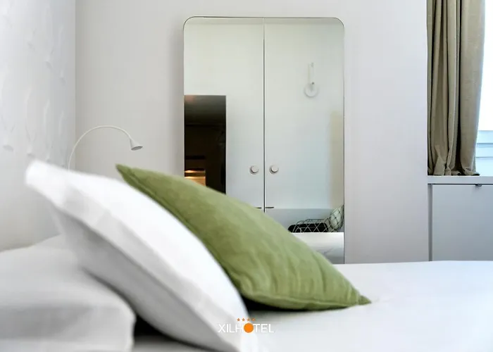 Xilhotel فندق 4*