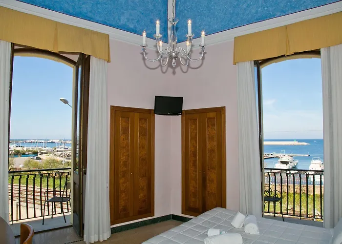 فندق Xilhotel غالّيبولي